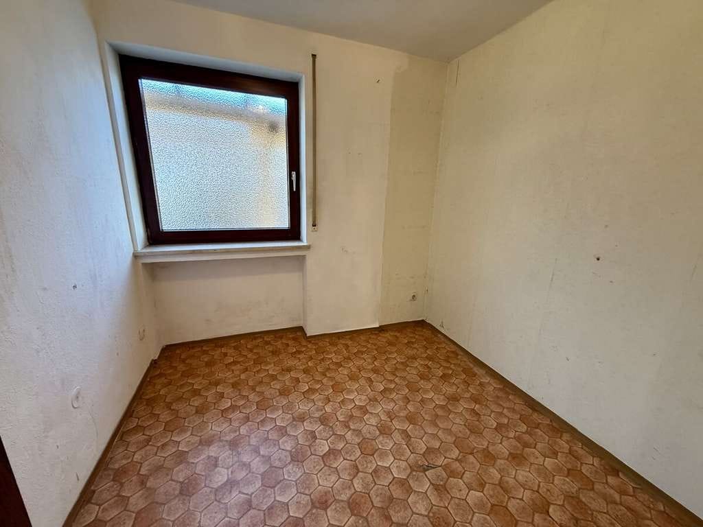 Immobilie in Holzgünz - Wohnhaus mit Garten, Balkonen und vielseitiger Nutzung - Bild 3