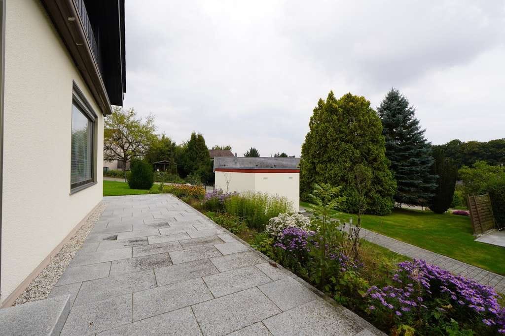 Immobilie in Warthausen - Ruhiges 1- 2 Familienhaus in Oberhöfen - Bild 2