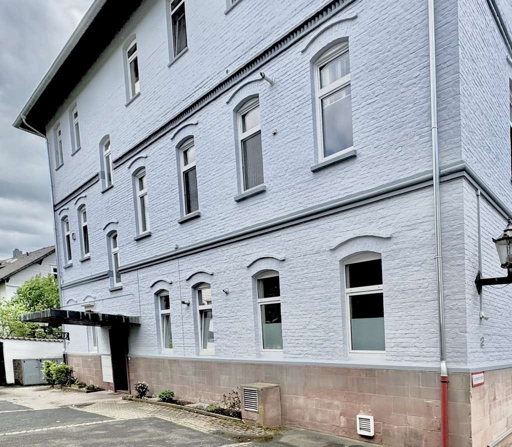 Immobilie in Witzenhausen - Stilvolles Wohnambiente in historischer Wohnanlage!

Exklusive Eigentumswohnung *Witzenhausen-Stad - Bild 1
