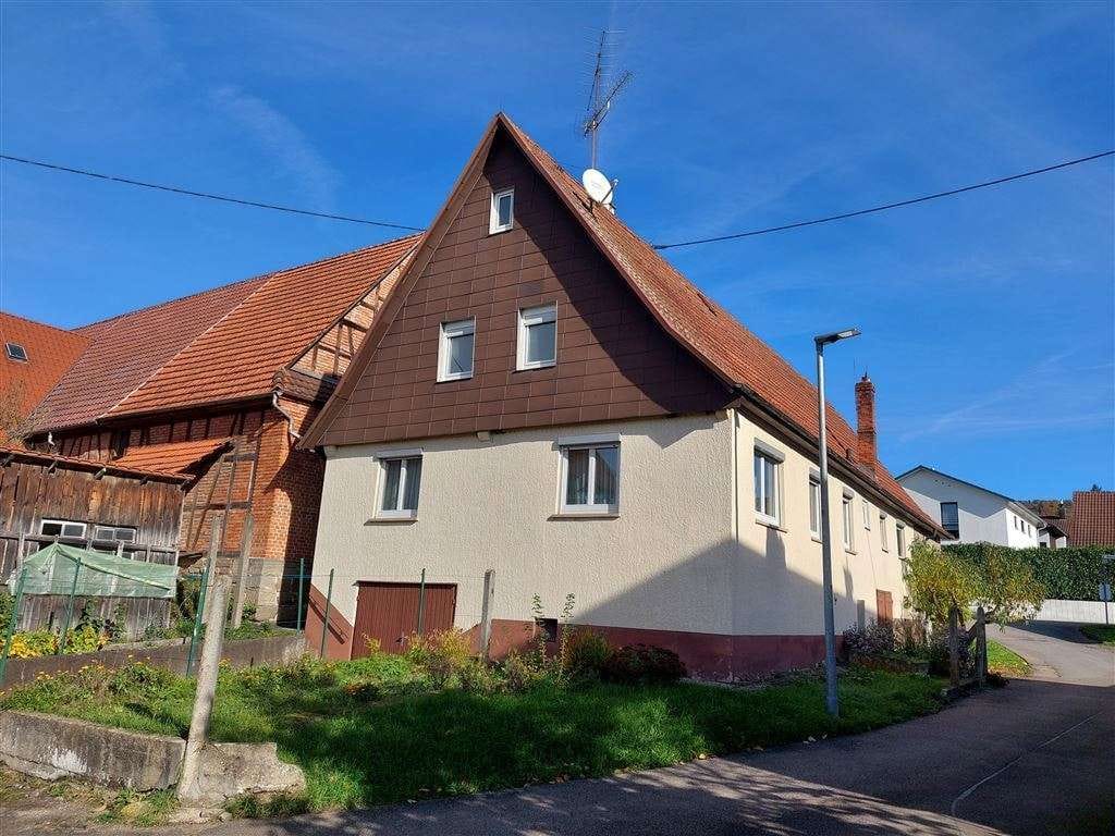 Immobilie in Rudersberg - Ehem. Bauernhaus, 5 Zi., DG ausbaufähig! Gewölbekeller u. ehem. Stall!*Gleich einziehen!*   - Bild 0