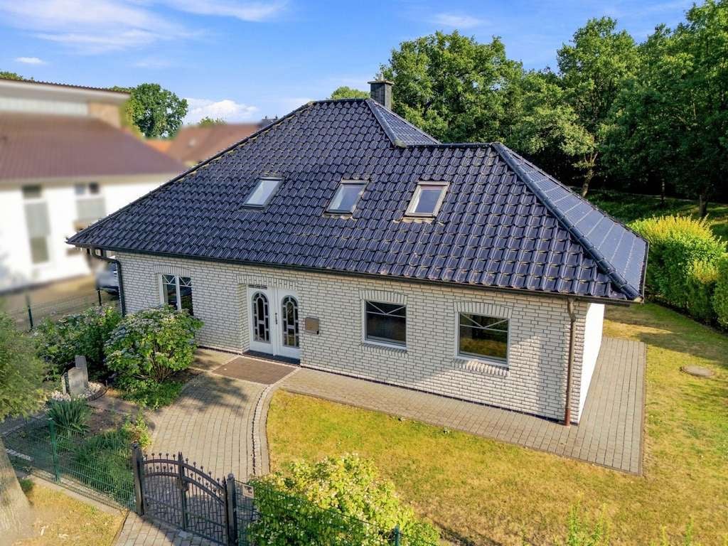 Immobilie in Friesoythe - Provisionsfrei für Käufer: Hier findet das Familienleben seinen Platz - Bild 1