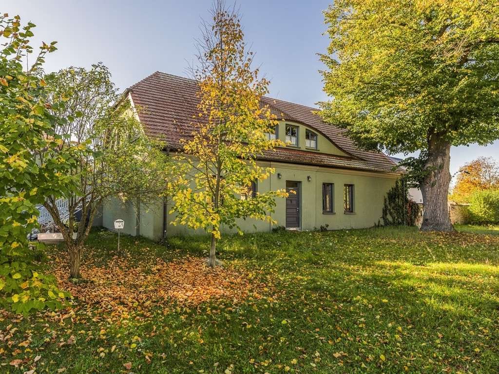 Immobilie in Nauen - *BELLA VITA* Lebensgefühl pur + Kapital durch tlw. Vermietung!
Landhaus mit 2 WE - eine WE bezugsfr - Bild 0