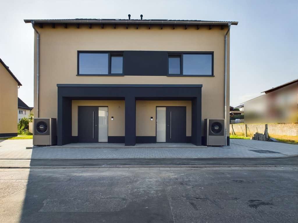 Immobilie in Reiskirchen - Neubau: Doppelhaushälfte in Reiskirchen / Burkhardsfelden - Bild 0
