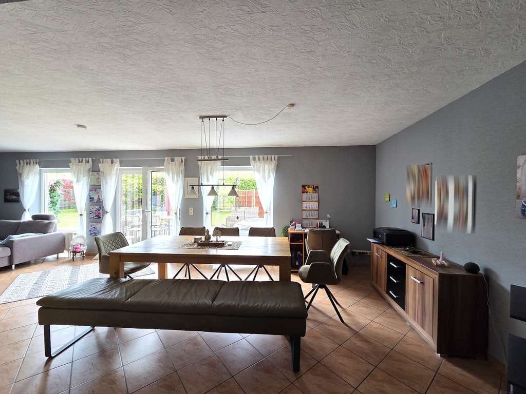 Immobilie in Waibstadt - Familienfreundliches Einfamilienhaus mit Einliegerwohnung auf Erbpachtgrundstück - Bild 4
