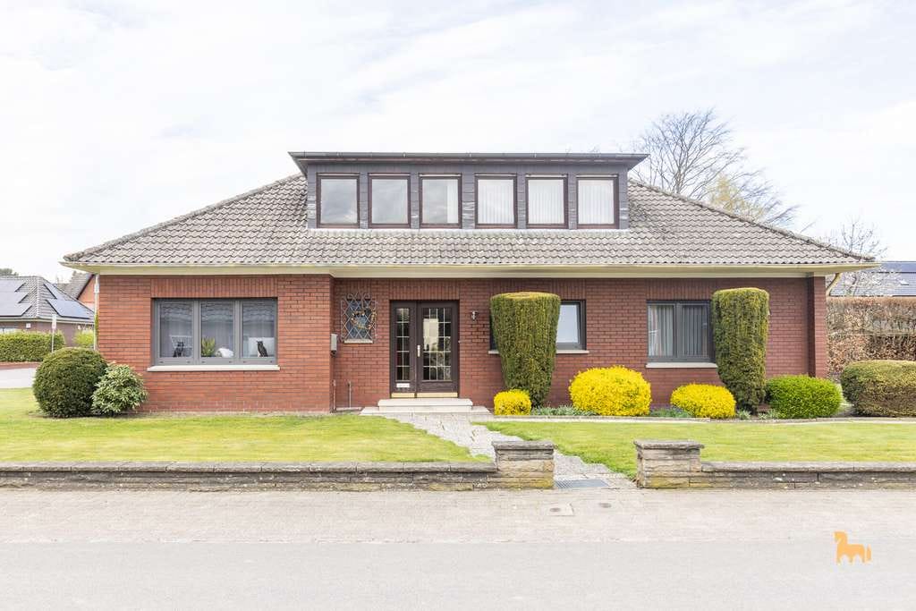 Immobilie in Vechta - Gepflegtes Wohnen: Bungalow auf 828 m² Eckgrundstück - Bild 2