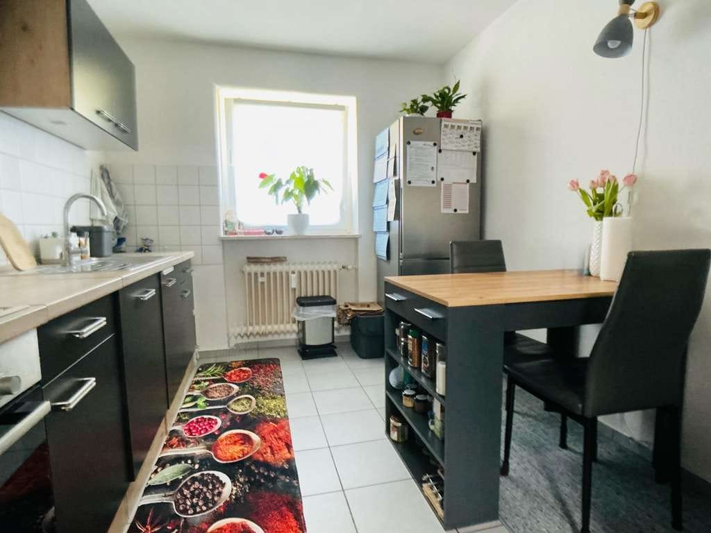 Immobilie in Gernsbach - Helle 3-Zimmer Eigentumswohnung mit Balkon, Garage und Kellerabteil - Bild 3