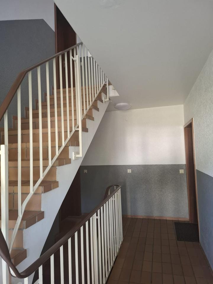 Immobilie in Hösbach - Dreizimmer-Dachgeschosswohnung zu verkaufen - Bild 0