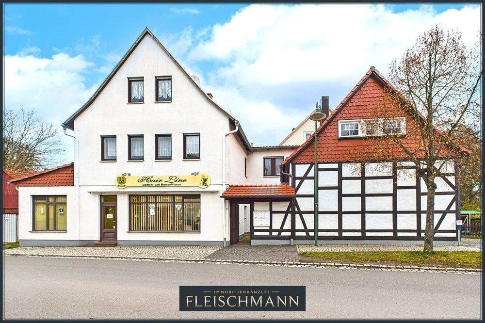 Immobilie in Tambach-Dietharz - Ihr individuelles Eigenheim: Historie trifft Moderne in Tambach-Dietharz! - Bild 2