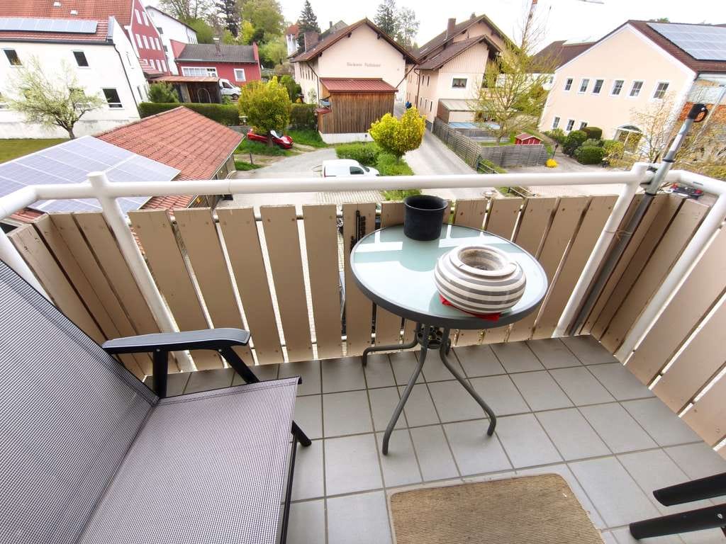 Immobilie in Bad Birnbach - Zentral und ruhig gelegene Dachgeschosswohnung mit besonderem Charme - Bild 0