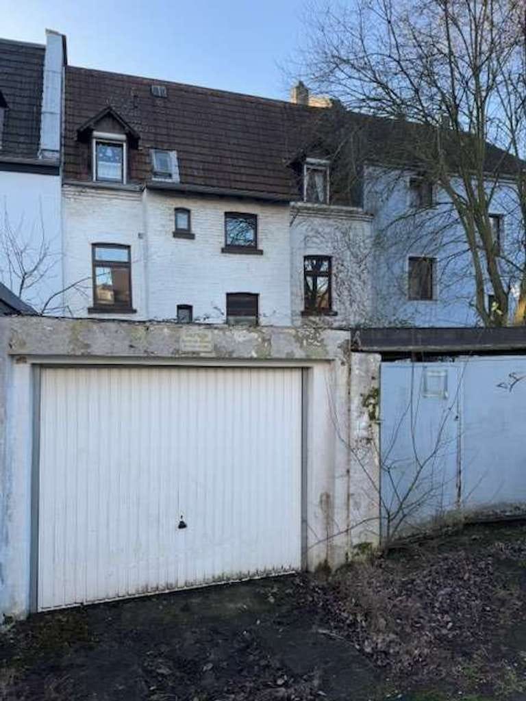 Immobilie in Mülheim an der Ruhr - Sanierungsbedürftiges 3-Familienhaus in zentraler Lage - komplett leer - Bild 4
