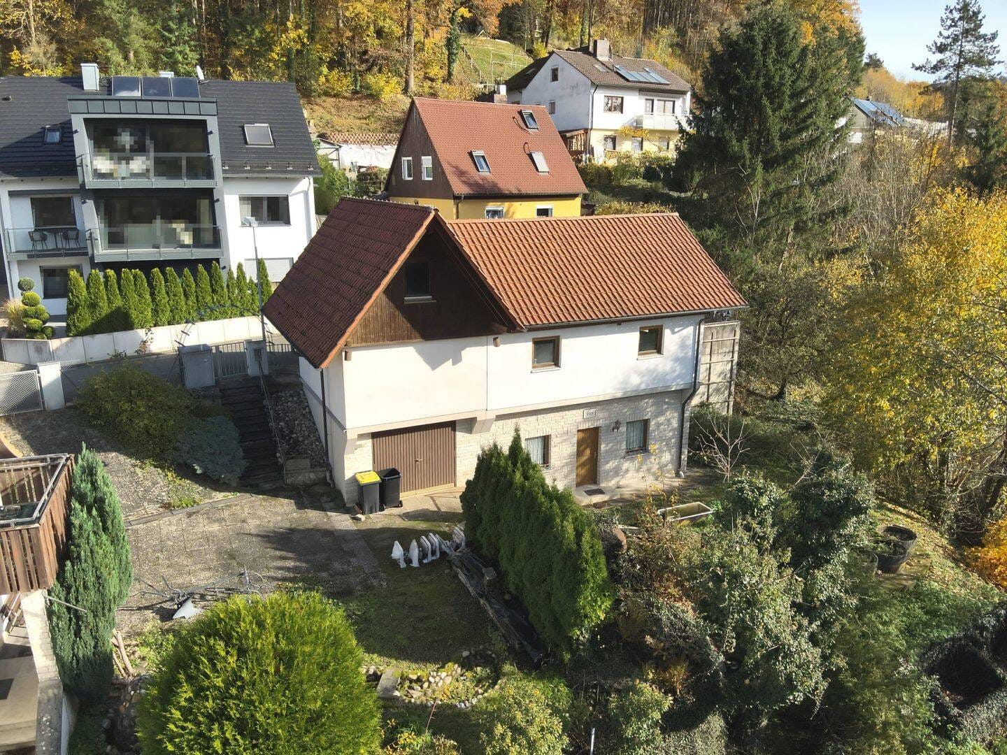 Immobilie in Ebermannstadt - Doppelhaushäfte mit großem Grundstück - Bild 2