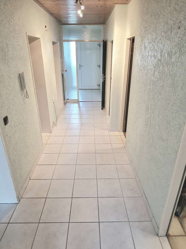 Immobilie in Elchingen - Gepflegte 3-Zimmer-Wohnung mit großem Balkon in Elchingen bei Ulm - Bild 2
