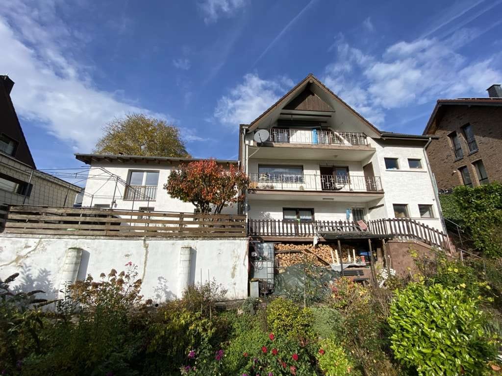 Immobilie in Kall - Doppelhaushälfte mit kleinem Garten und Garage in Kall / Golbach - Bild 1