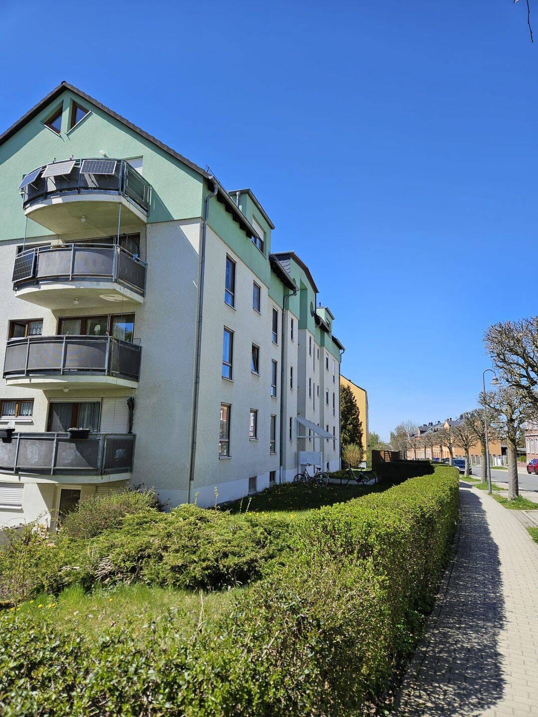 Immobilie in Tanna - Großzügige 124 m² Eigentumswohnung mit 2 Balkonen, Garage, Wallbox und Einbauküche in Tanna - Bild 1