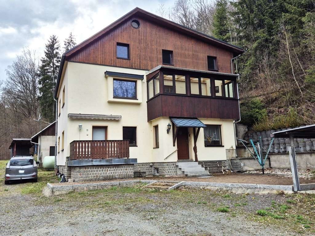 Immobilie in Thermalbad Wiesenbad - Großzügiges Ein- bis Zweifamilienhaus in idyllischer Alleinlage am Waldrand - Bild 1