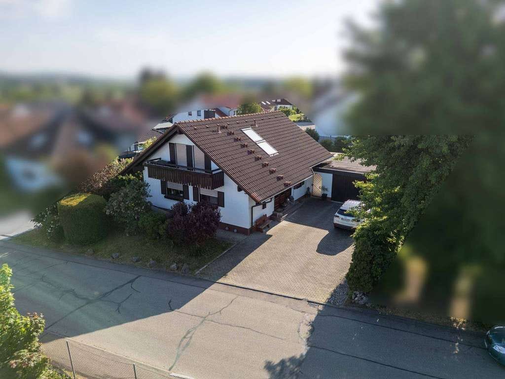 Immobilie in Merklingen - Ihr neues Zuhause für die ganze Familie – großzügig, gepflegt und naturnah - Bild 0