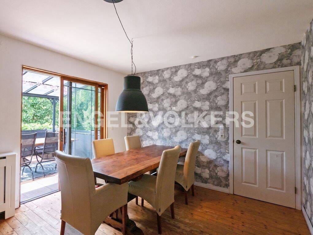 Immobilie in Waigolshausen - Außergewöhnliches Einfamilienhaus in kanadischer Bauweise - viel Platz für die ganze Familie - Bild 4