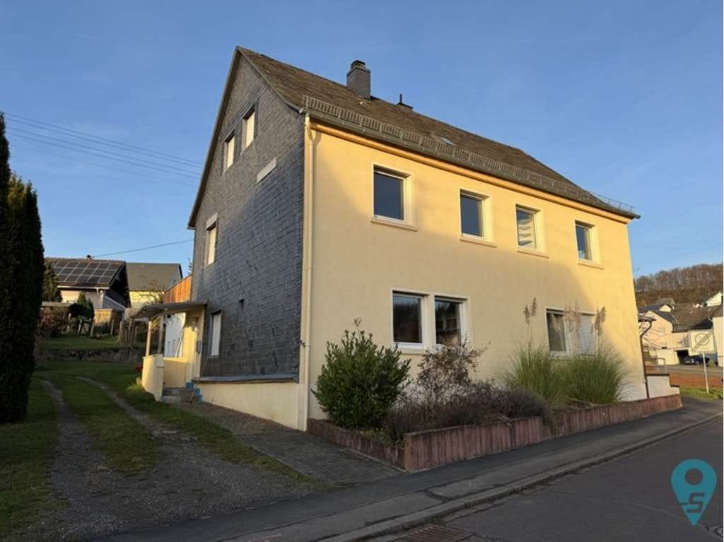 Immobilie in Mackenrodt - Mod. Zweifamilienhaus mit gr. Garten-Ant., Garagen, Anbau als Lager m. Ausbaupotenzial - Bild 3