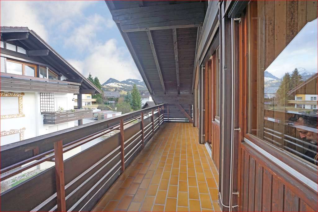 Immobilie in Sonthofen - 2 Zimmer Dachwohnung in Staig!
OPEN-HOUSE, Sa 09.05.26 von 12:00 -14:00 Uhr Anmeldung erforderlich! - Bild 1