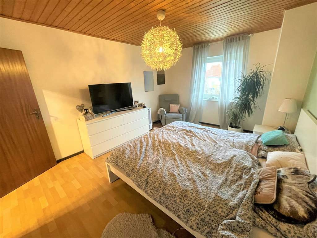 Immobilie in Reichelsheim - Reichelsheim: Zweifamilienhaus mit viel Nutzungs- u. Entwicklungspotenzial - Bild 2