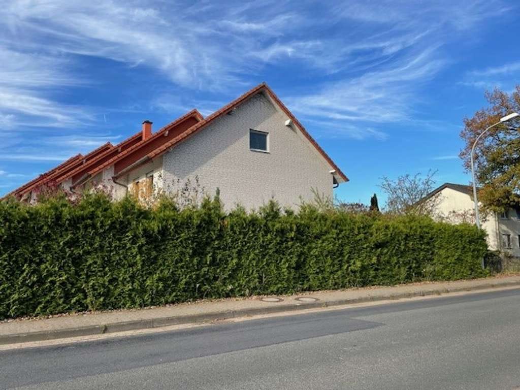 Immobilie in Augustdorf - Solides Reihenendhaus in beliebter Wohnlage von Augustdorf - Bild 3