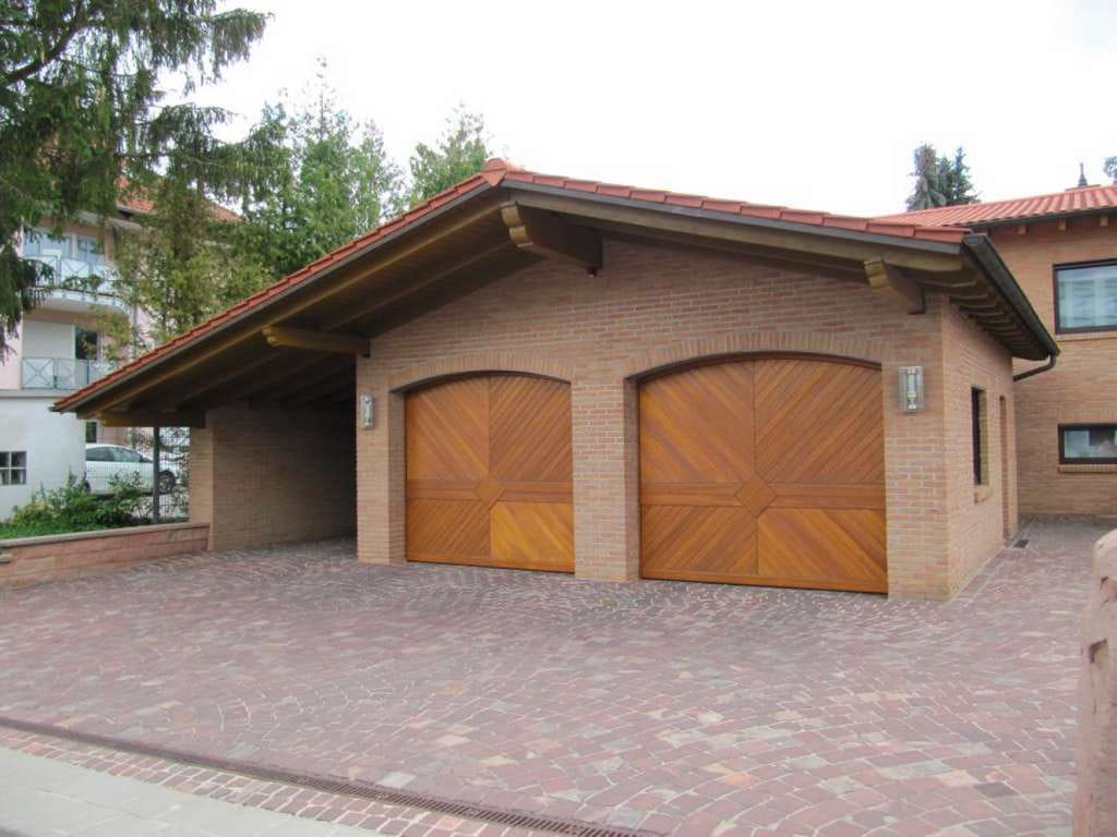Immobilie in Kindenheim - Exklusives Einfamilienhaus mit Einliegerwohnung, Doppelgarage und großzügiger Gartenanlage - Bild 1