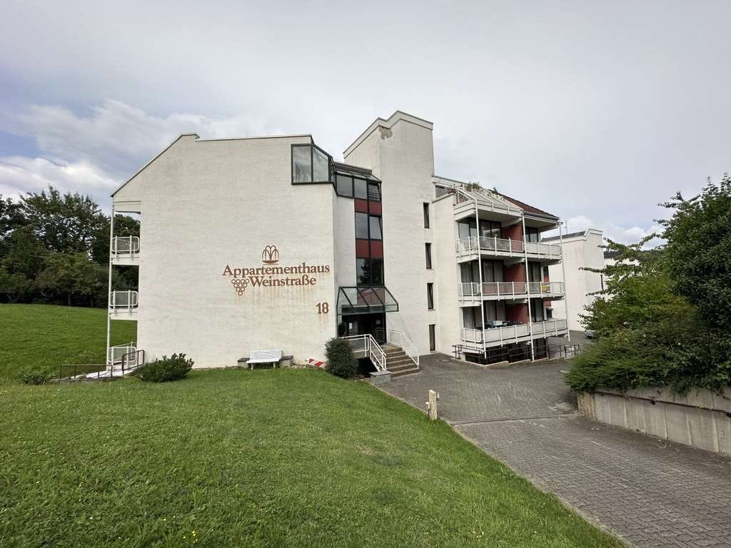 Immobilie in Bad Bergzabern - Top renoviertes Appartement mit überdachtem Balkon - Bild 0