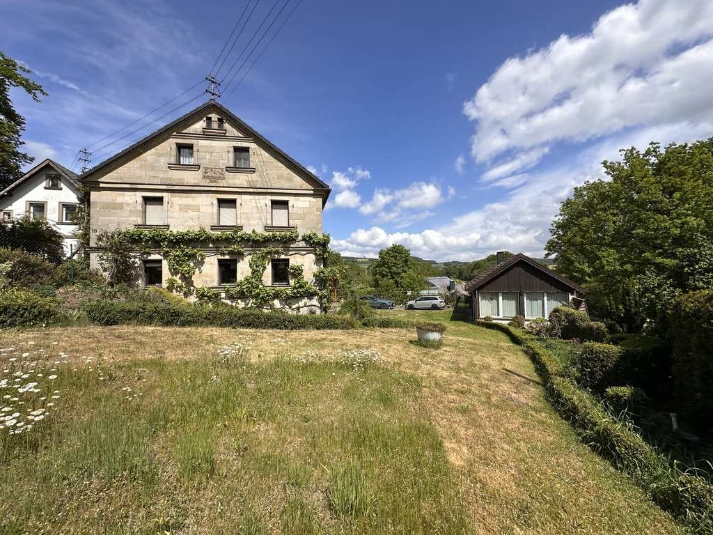 Immobilie in Weidenberg - Freistehendes Einfamilienhaus mit großem Garten - Bild 4