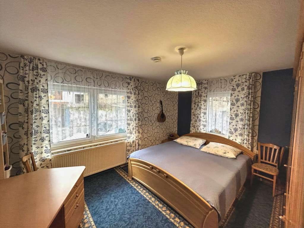 Immobilie in Büttelborn - 6-Zimmer-Wohnung auf zwei Ebenen  - die Wohnung für Individualisten oder die Großfamilie  - Bild 3