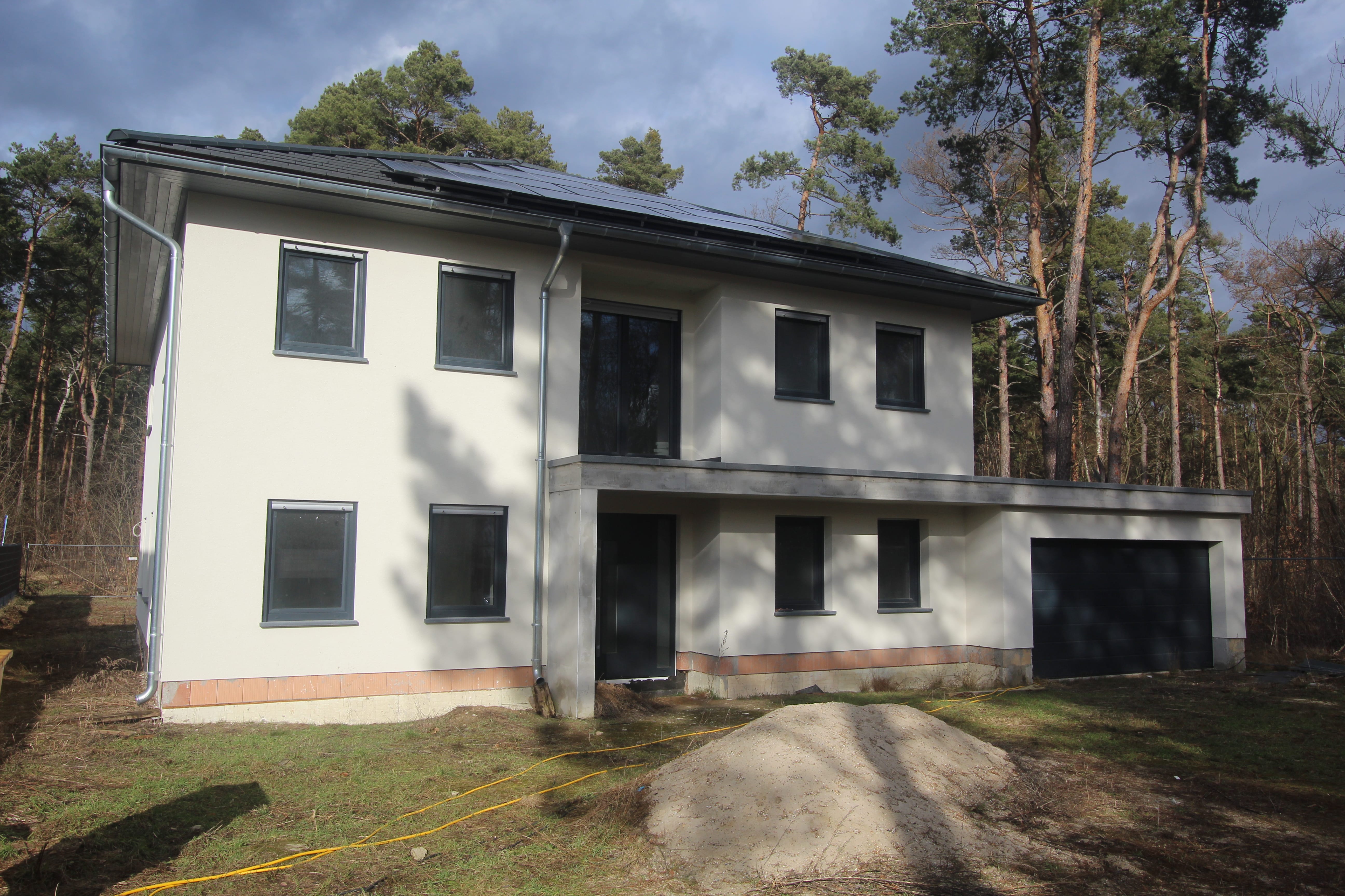 Immobilie in Michendorf - Stadtvilla zum Ausbauen - Bild 0