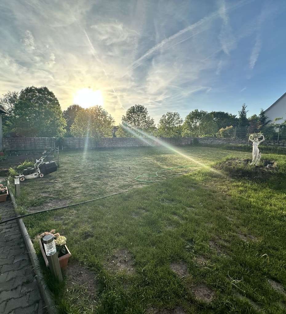 Immobilie in Schlüsselfeld - Gepflegtes EFH mit über 1.000 m² Grundstück, Scheune und Ausbaureserve - Bild 1