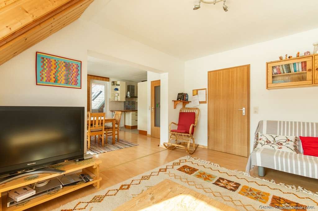 Immobilie in Schluchsee - Natur, Ruhe, Weitblick: Großzügige Wohnung mit Maisonette-Charakter nahe Schluchsee zu verkaufen - Bild 4
