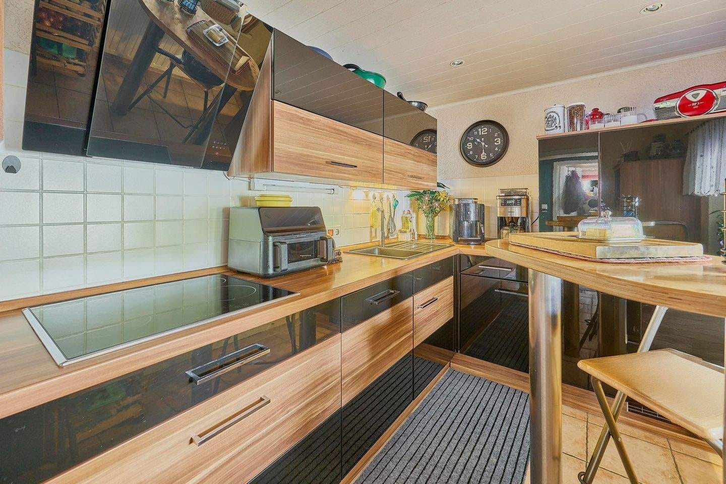 Immobilie in Ellerstadt - Gemütliches Einfamilienhaus mit großzügigem Grundstück in Ellerstadt! - Bild 1