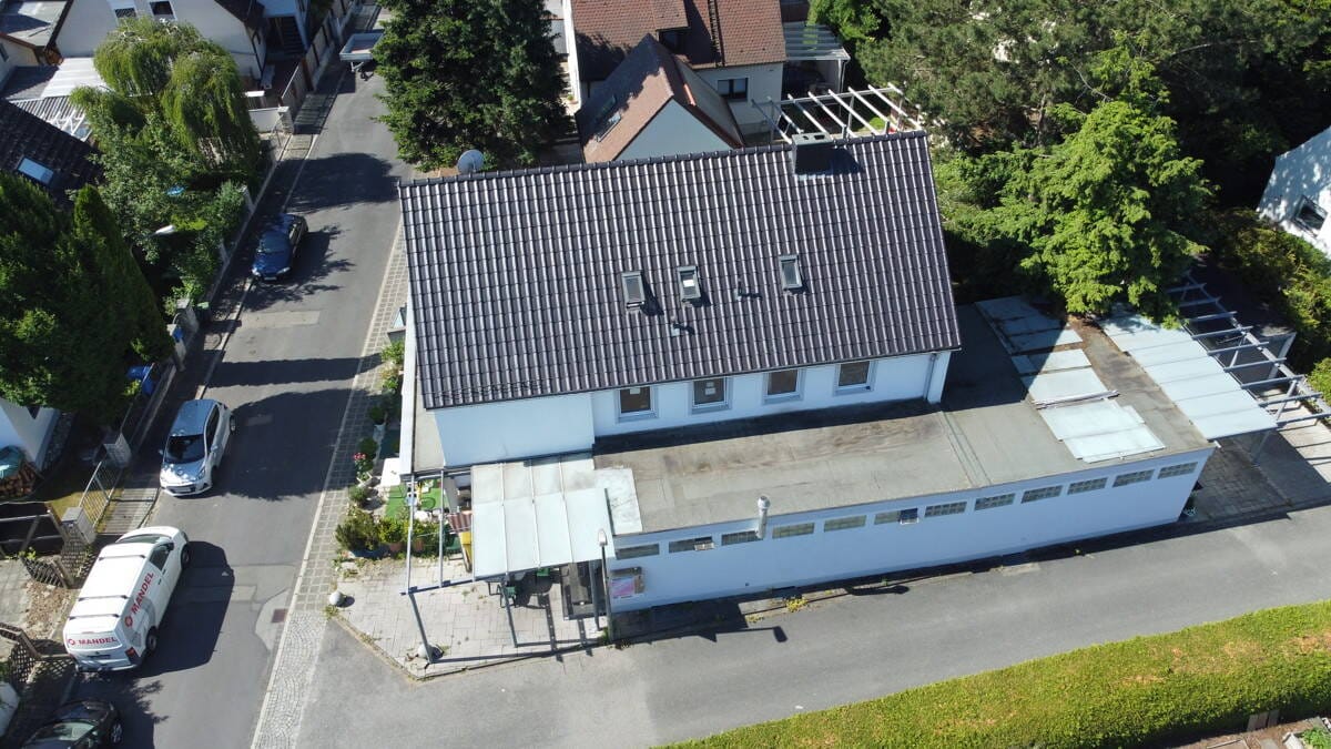 Immobilie in Nürnberg - *Attraktives Mehrfamilienhaus mit Potenzial für 6 Wohneinheiten!* - Bild 3