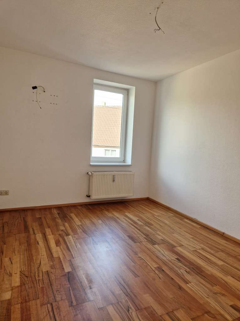 Immobilie in Bennewitz - Exklusives Zweifamilienhaus mit Lagerhalle in einem OT von Bennewitz - Bezugsfertig incl. neues Bad - Bild 4