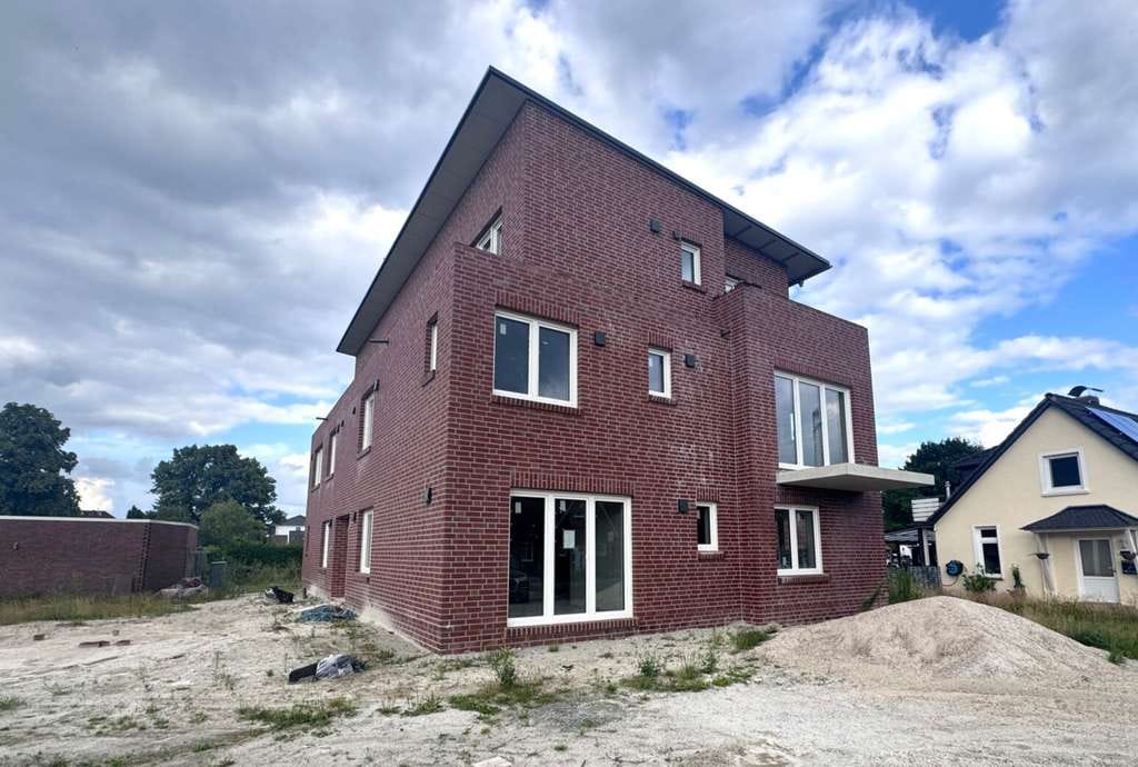 Immobilie in Wiesmoor - Bauprojekt + zusätzliches Grundstück: Starkes Investment mit Perspektive - Bild 2