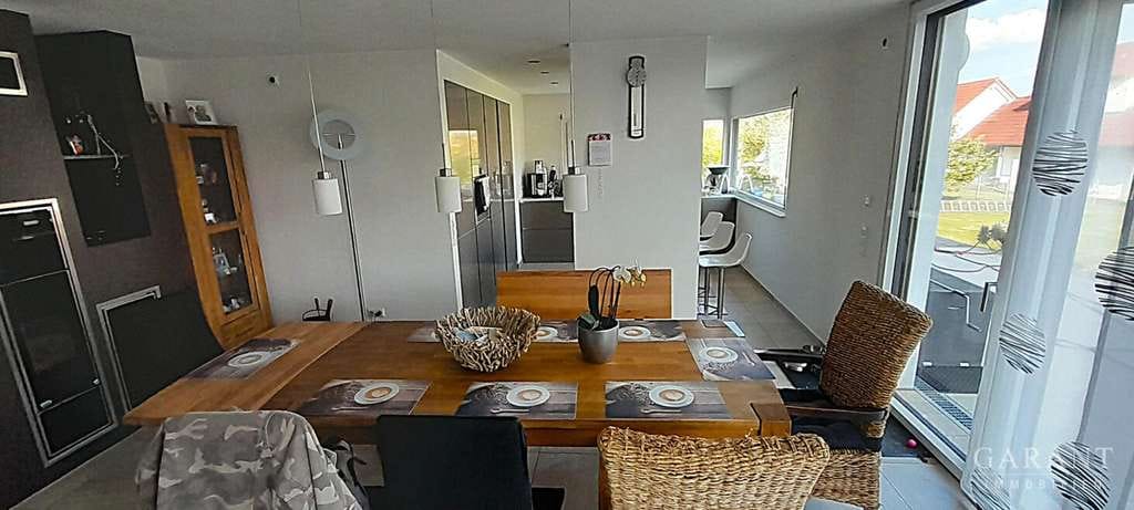 Immobilie in Schwendi - Modernes Einfamilienhaus mit großem Grundstück - Bild 2