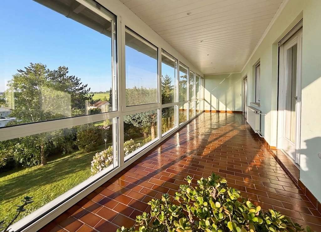 Immobilie in Hüttenberg - Sonnenverwöhntes Wohnen mit großzügigem Raumgefühl & Weitblick - Bild 1