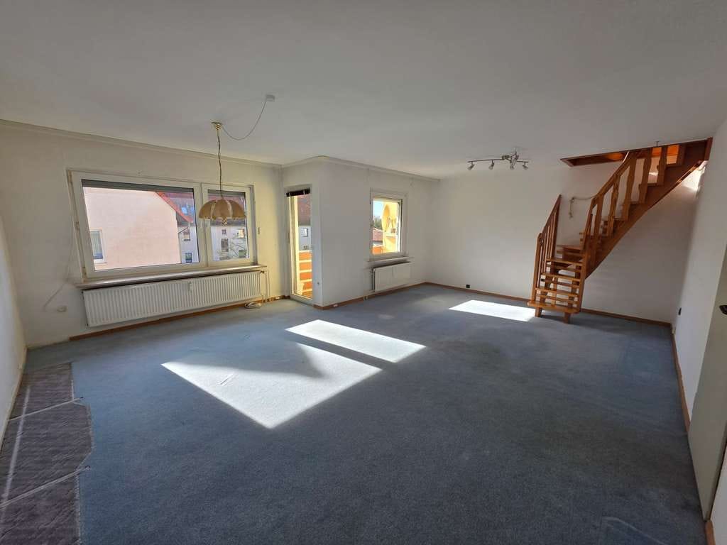 Immobilie in Schöppenstedt - Schöne helle 3-Zimmer-Eigentumswohnung mit Balkon über 2 Etagen - Bild 0
