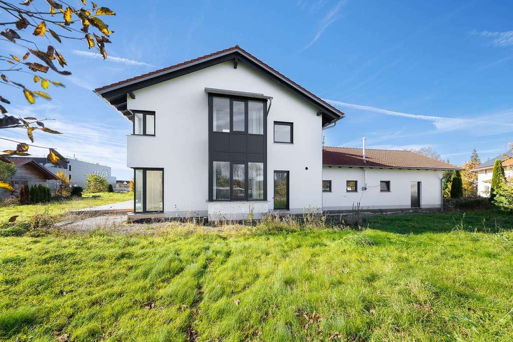 Immobilie in Walpertskirchen - Architektur, Design & Weitblick – Ihr neues Zuhause mit bester Anbindung - Bild 3