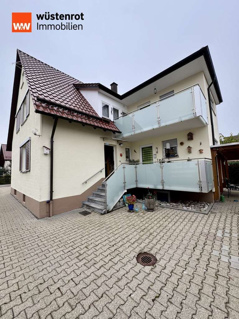 Immobilie in Heiningen - Ein Zuhause mit Zukunft: Großzügiges Haus mit Garten und flexiblen Wohnkonzepten - Bild 1