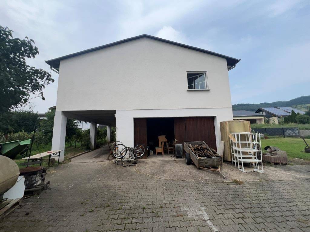Immobilie in Kröv - Wohnhaus mit Garage in Kröv - Bild 1