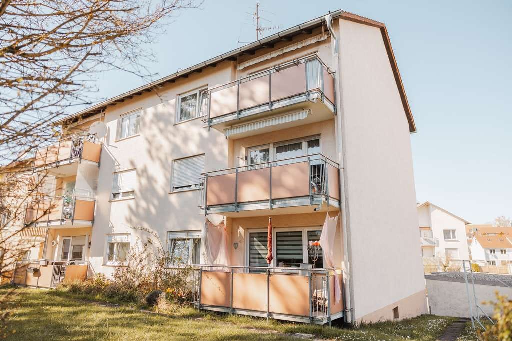 Immobilie in Rottweil - *RESERVIERT* 2-Zimmer Eigentumswohnung Nähe Schulen und Aquasol - Bild 2