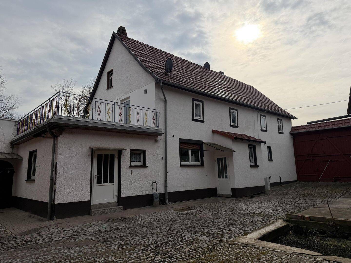 Immobilie in Straußfurt - Hof mit riesigem Potenzial - Scheune, Innenhof & Garten - Bild 1