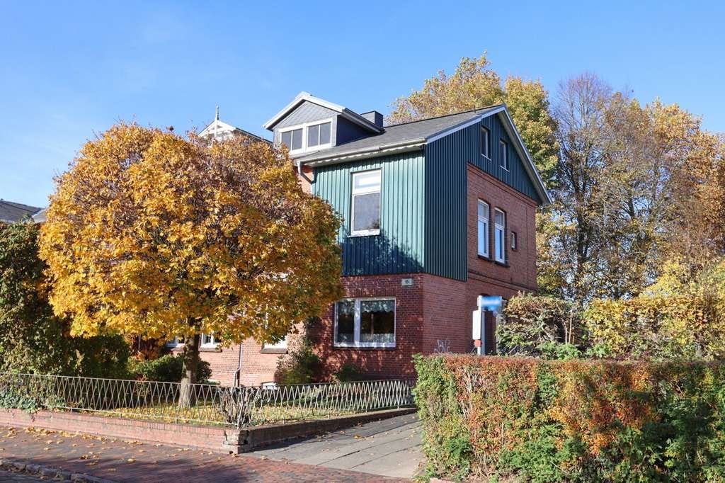 Immobilie in Engelbrechtsche Wildnis - Attraktive Doppelhaushälfte! Historischer Charme trifft auf Moderne in TOP Lage von Glückstadt - Bild 4
