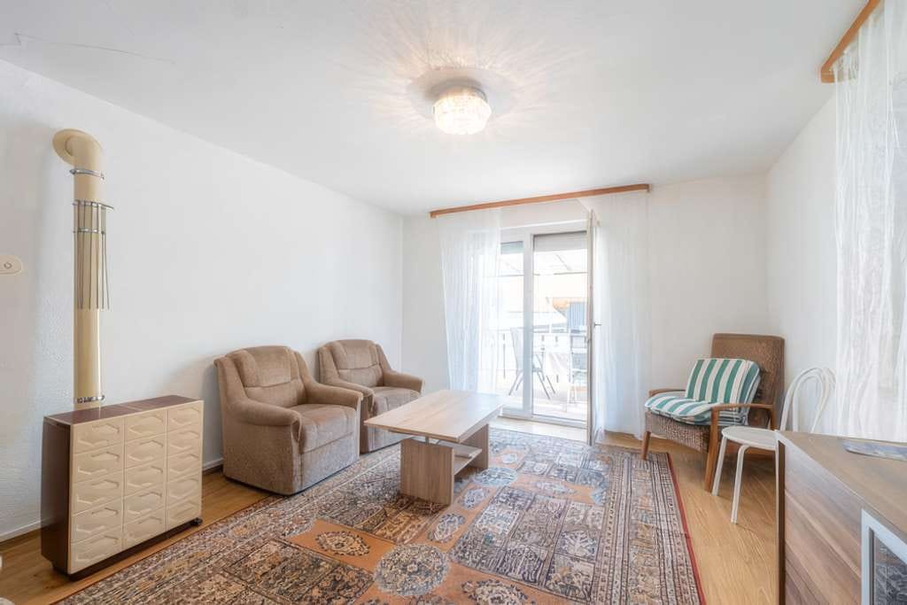 Immobilie in Nusplingen - Flexibles Wohnhaus mit 2 Wohnebenen, Balkon & Entwicklungspotenzial in Nusplingen - Bild 1