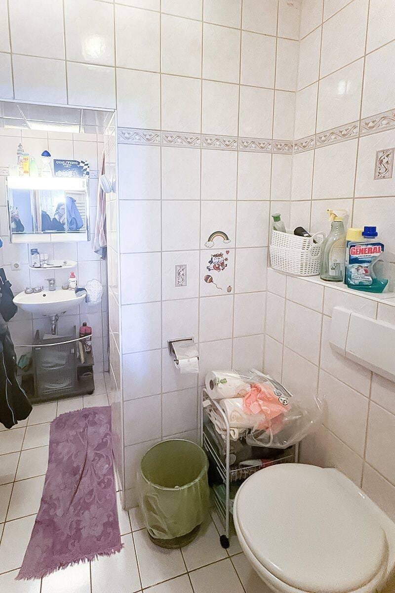 Immobilie in Mengen - Smart wohnen in komfortabler Stadtlage,   geräumige Wohnung mit praktischem Schnitt - Bild 2