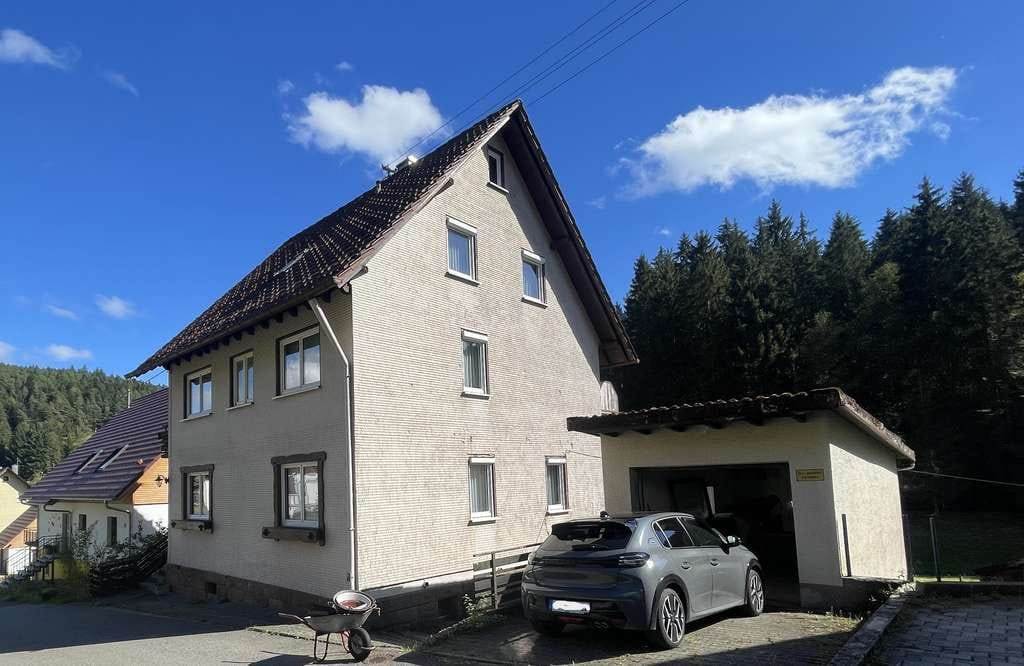 Immobilie in Enzklösterle - Ehemaliges Gästehaus mit traumhafter Lage am Bach – Ruhe und Natur pur - Bild 1