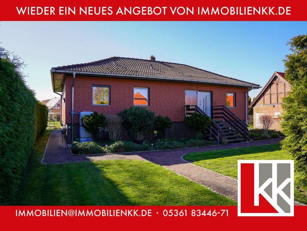 Immobilie in Königslutter am Elm - Raum und Ruhe für Familien – Bungalow mit 5 Zimmern in Bornum - Bild 0