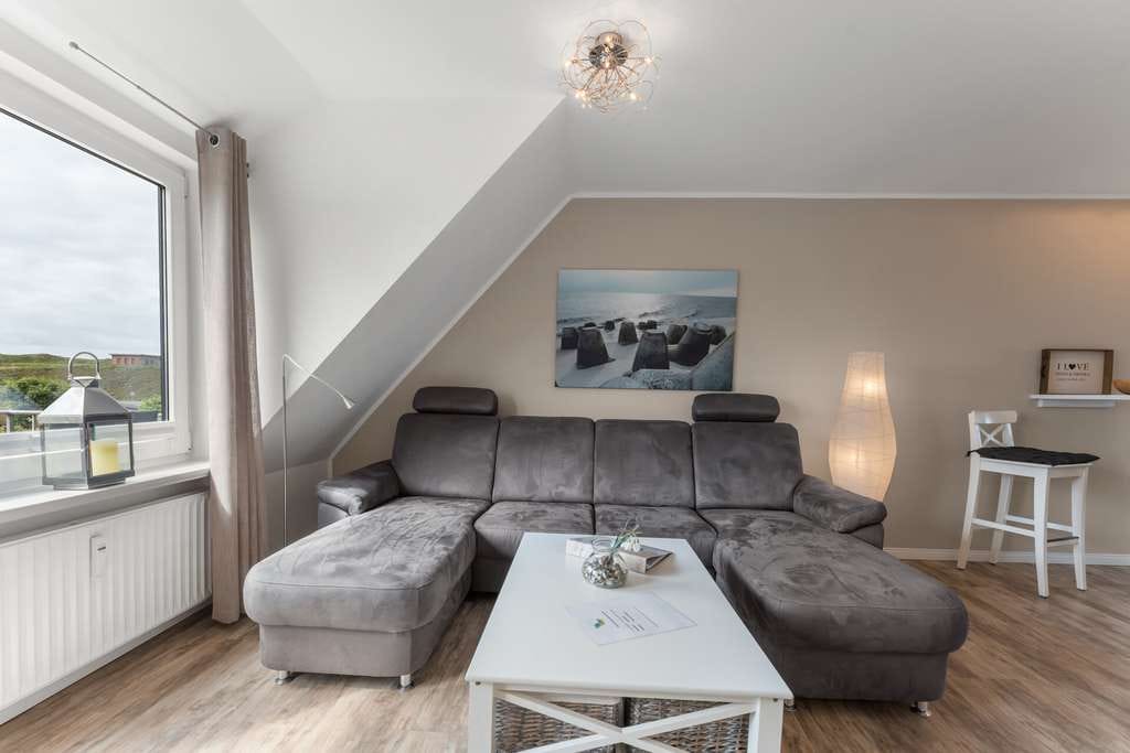 Immobilie in Hörnum (Sylt) - Stilvoller Rückzugsort mit Fernblick
Maisonette-Appartement(FW) in Hörnum - Bild 1